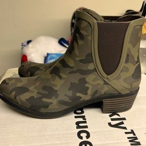 Women’s Lucky Brand Camo Rainboots